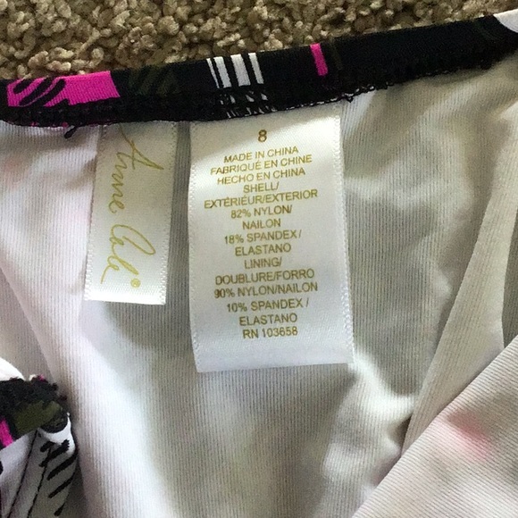 Bathing suit - Picture 3 of 3